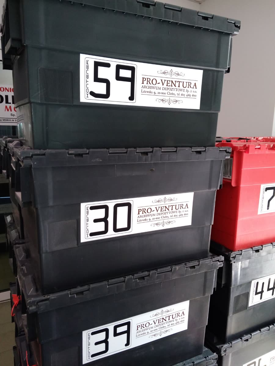 Zaplombowane, numerowane kontenery archiwalne PRO-VENTURA